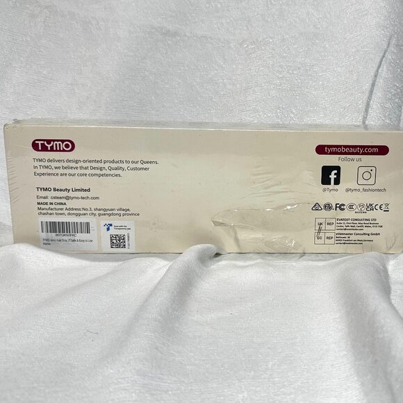 TYMO ionic Hair Straightening Brush - Picture 3 of 3